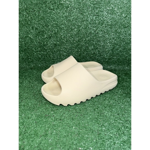 adidas Yeezy Slide Bone Womens Size 7.5 Mens Size 6 Tan Comfort Daily Sandals - Picture 3 of 9